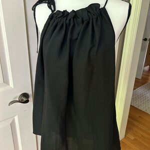 Hover Black Sleeveless Blouse